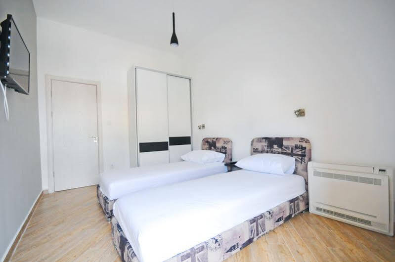 Sea Breeze Lux Apartments Budva Exterior foto